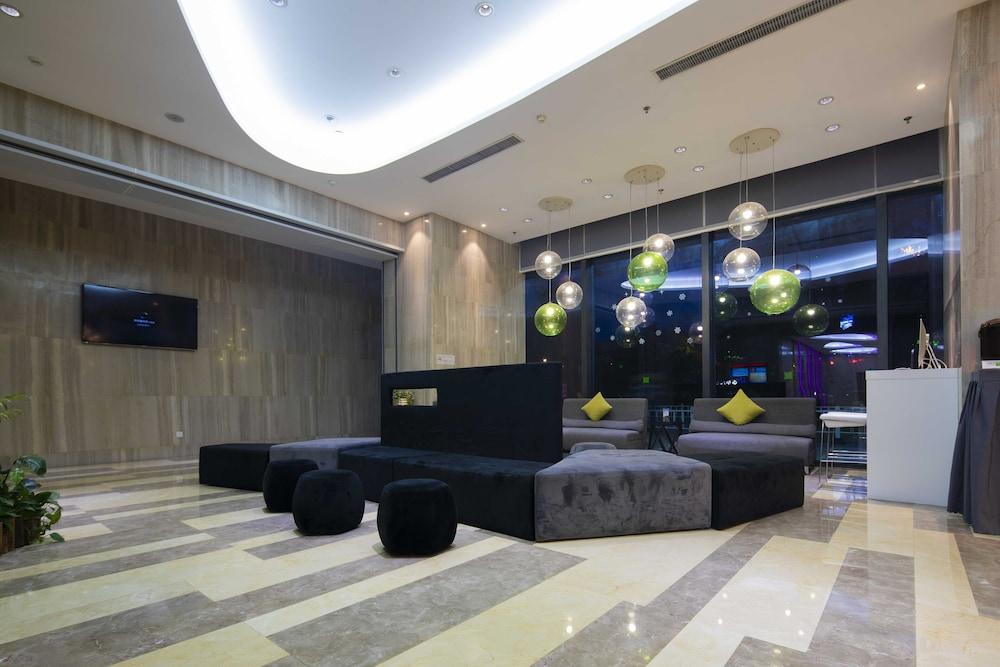 Hotel Ibis Styles Nantong Wuzhou International Plaza Exterior foto