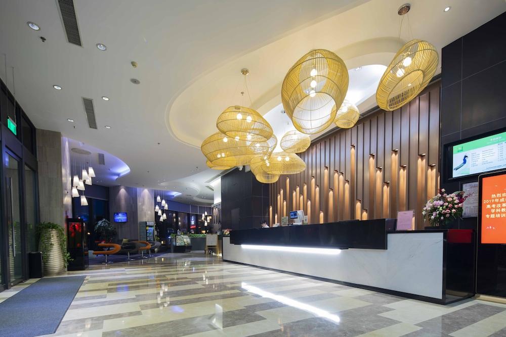 Hotel Ibis Styles Nantong Wuzhou International Plaza Exterior foto