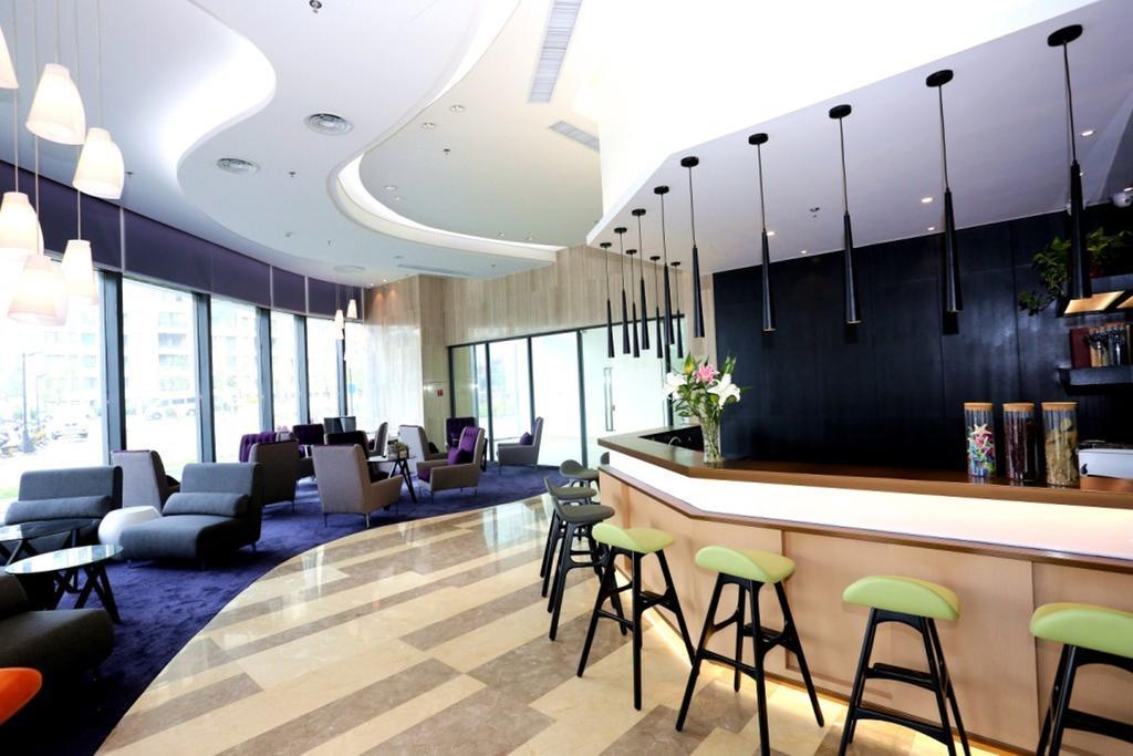 Hotel Ibis Styles Nantong Wuzhou International Plaza Exterior foto