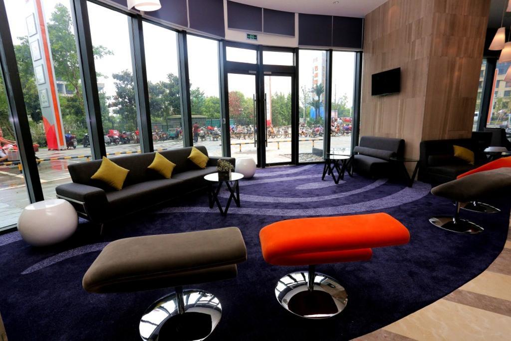 Hotel Ibis Styles Nantong Wuzhou International Plaza Exterior foto