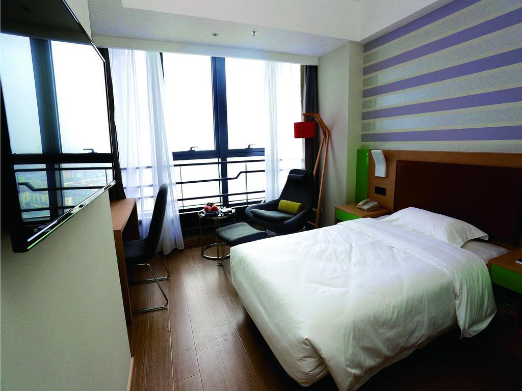 Hotel Ibis Styles Nantong Wuzhou International Plaza Habitación foto