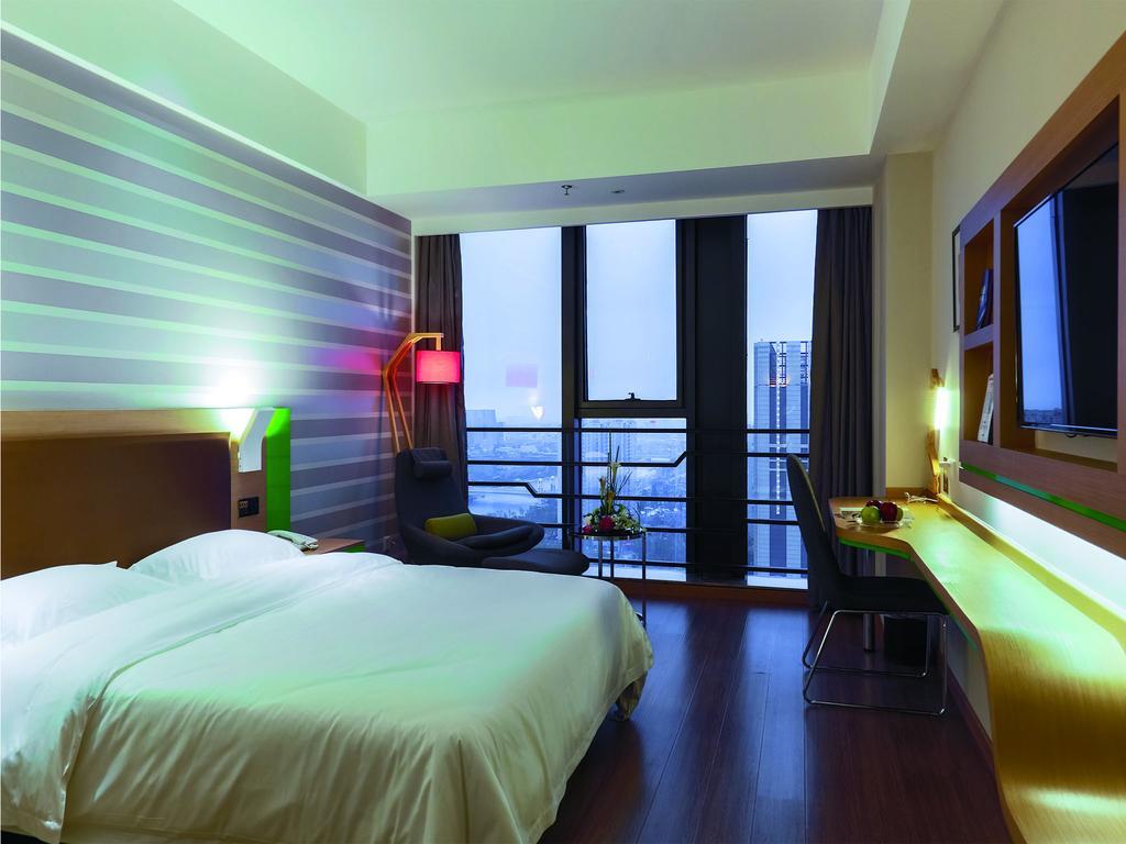 Hotel Ibis Styles Nantong Wuzhou International Plaza Habitación foto